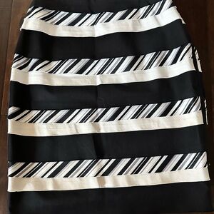 White House Black Market Black and White Mini Pencil Skirt for Night Out